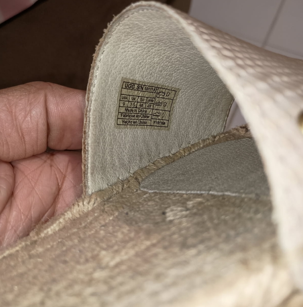 UGG Espadrille Slides - Picture 10 of 10